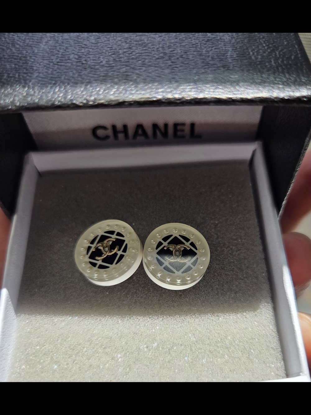 CHANEL Mother-of-Pearl Round CC Earrings